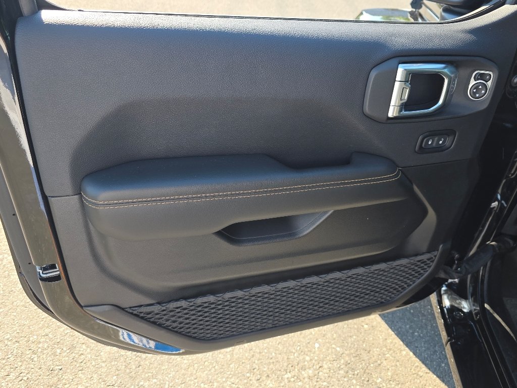 Certified Used 2025 Black Clear Coat Jeep Sahara 4xe image 31