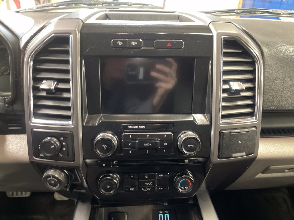 Used 2016 Brown Ford XLT image 19