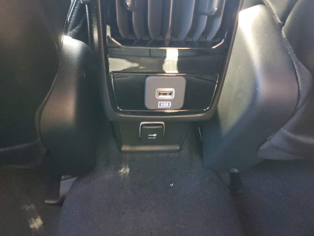 New 2026 Red Hot Pearlcoat Jeep Latitude image 11