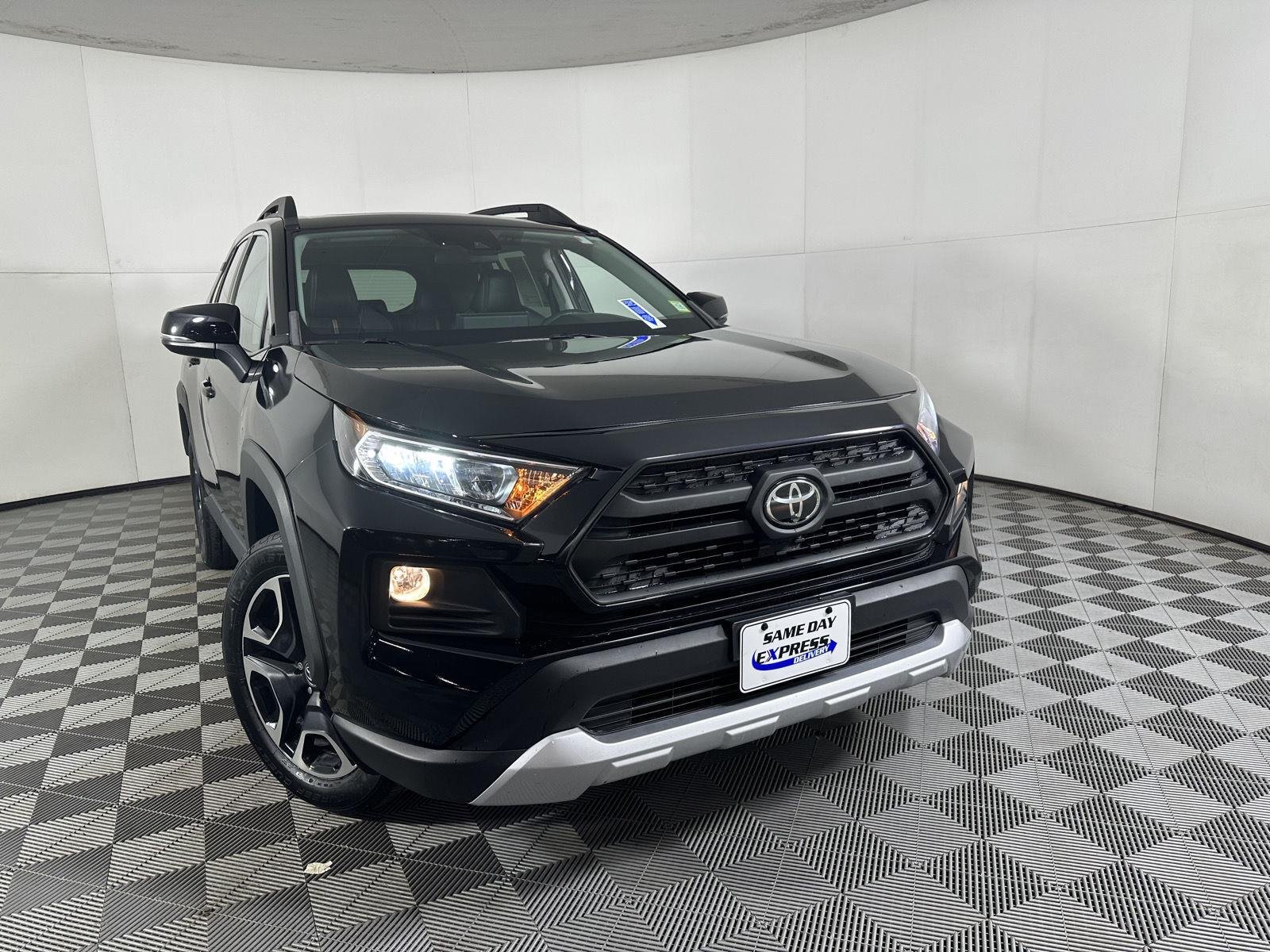 Used 2019 Midnight Black Metallic Toyota Adventure image 24