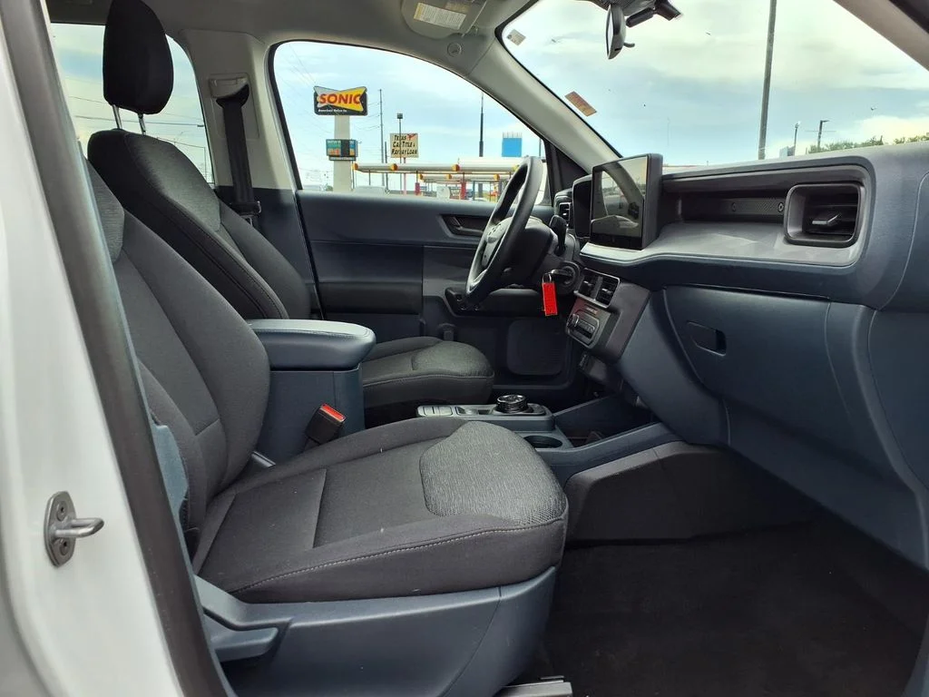 Used 2025 White Ford XL image 6