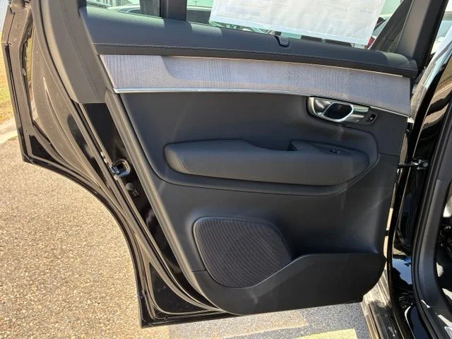 New 2026 Onyx Black Volvo Ultra image 22