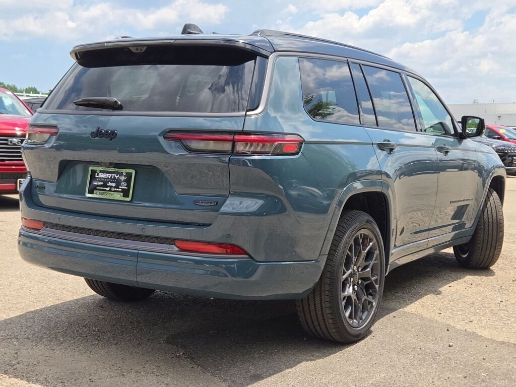 New 2026 Steel Blue Exterior Paint Jeep Summit image 13
