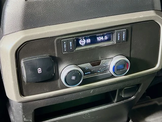 Used 2020 Gray Ford XLT image 34