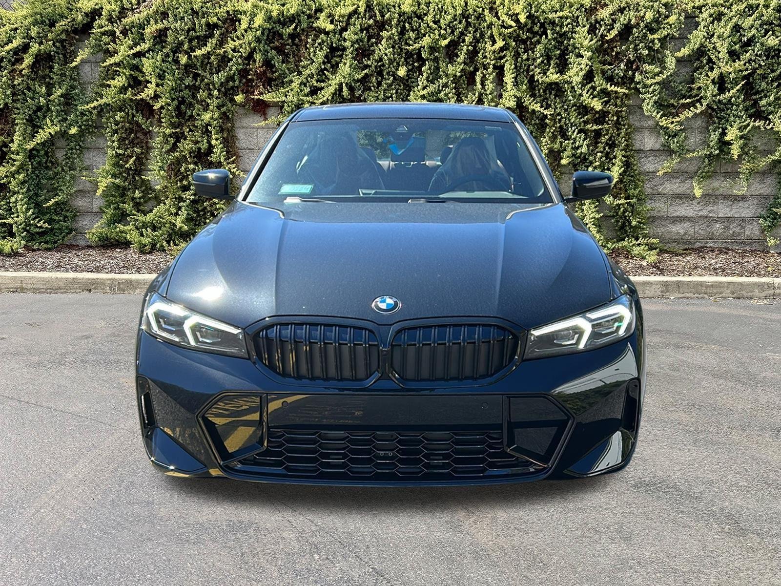 New 2026 Black Sapphire Metallic BMW 330i xDrive image 2