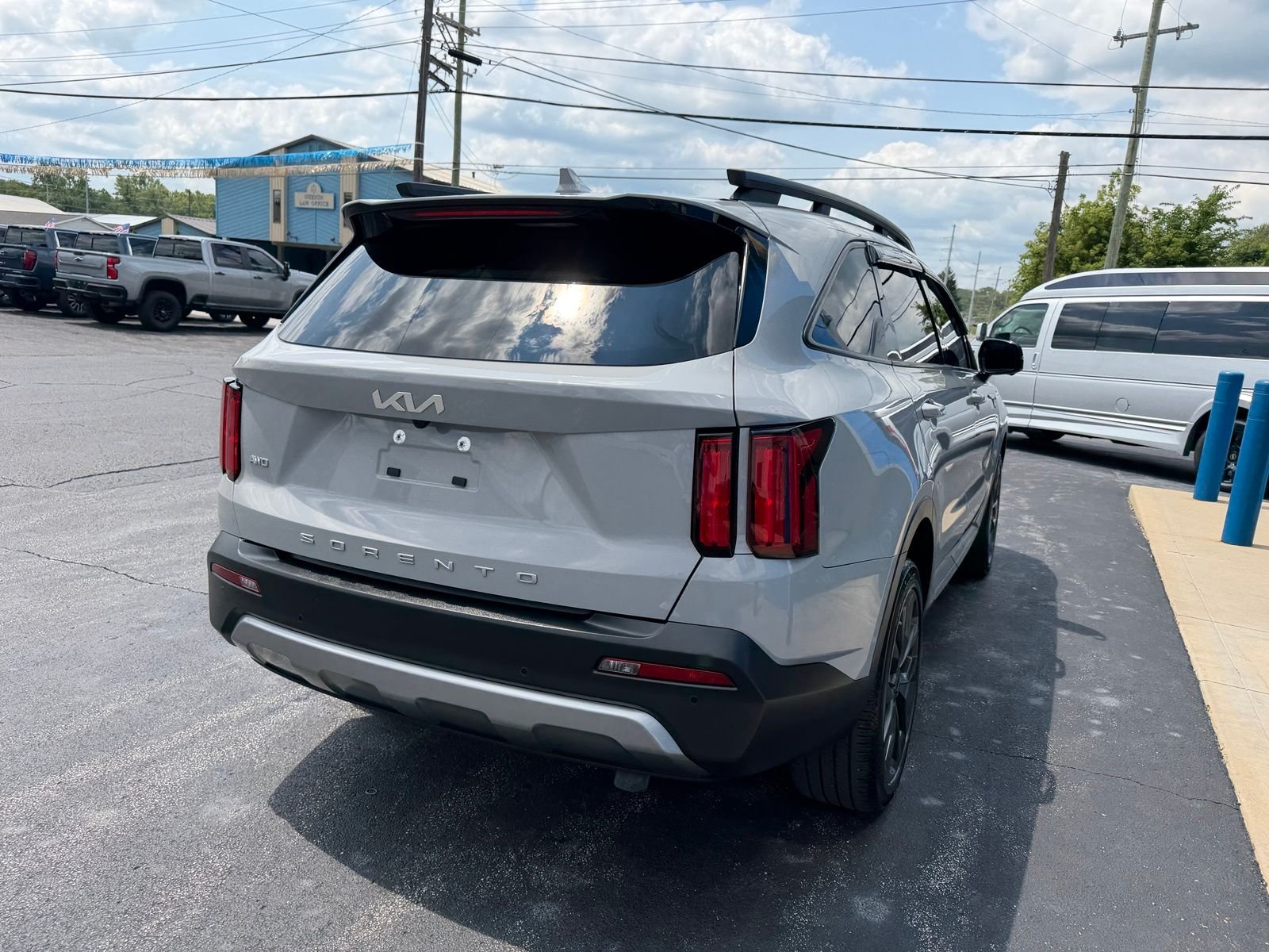 Used 2022 Gray Kia X-Line SX Prestige image 5