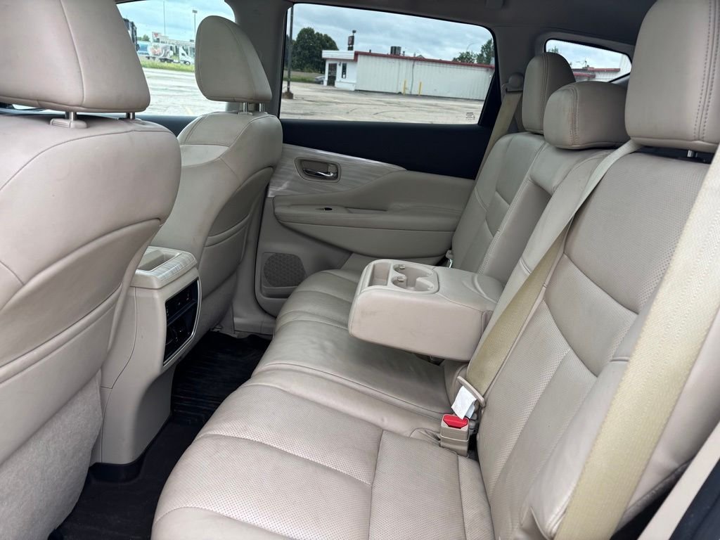 Used 2015 White Nissan Platinum image 10