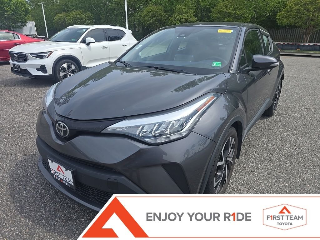 2022 Toyota C-HR XLE