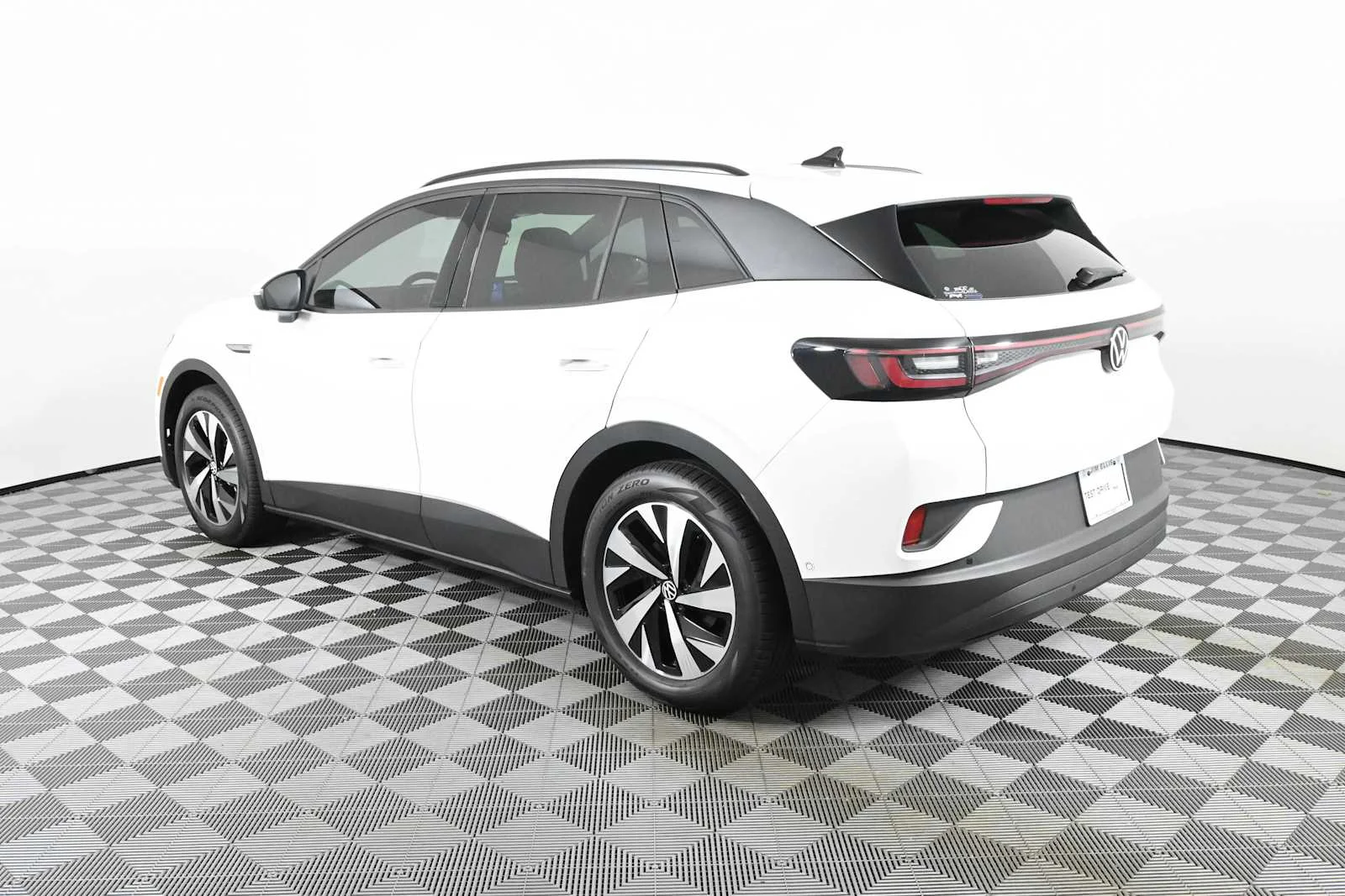 New 2026 OPAL WHITE Volkswagen Pro image 6