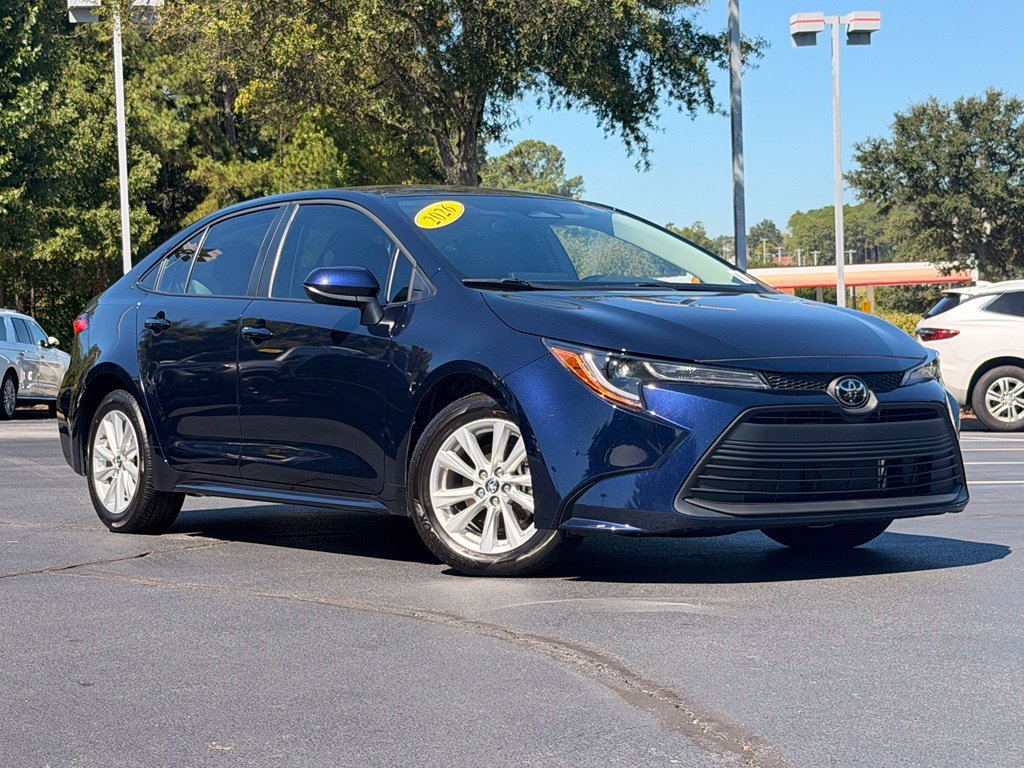 Used 2026  Toyota LE image 1
