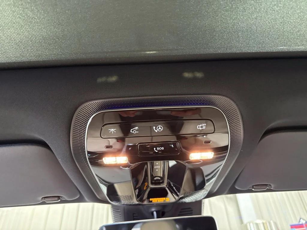 New 2027 Polar White Mercedes-Benz GLC 300 image 28