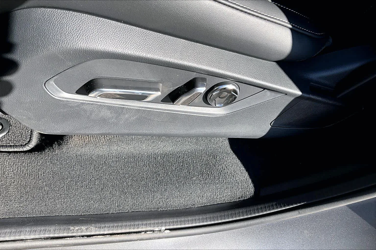 New 2026 Liquid Carbon Metallic Acura w/Technology Package image 20