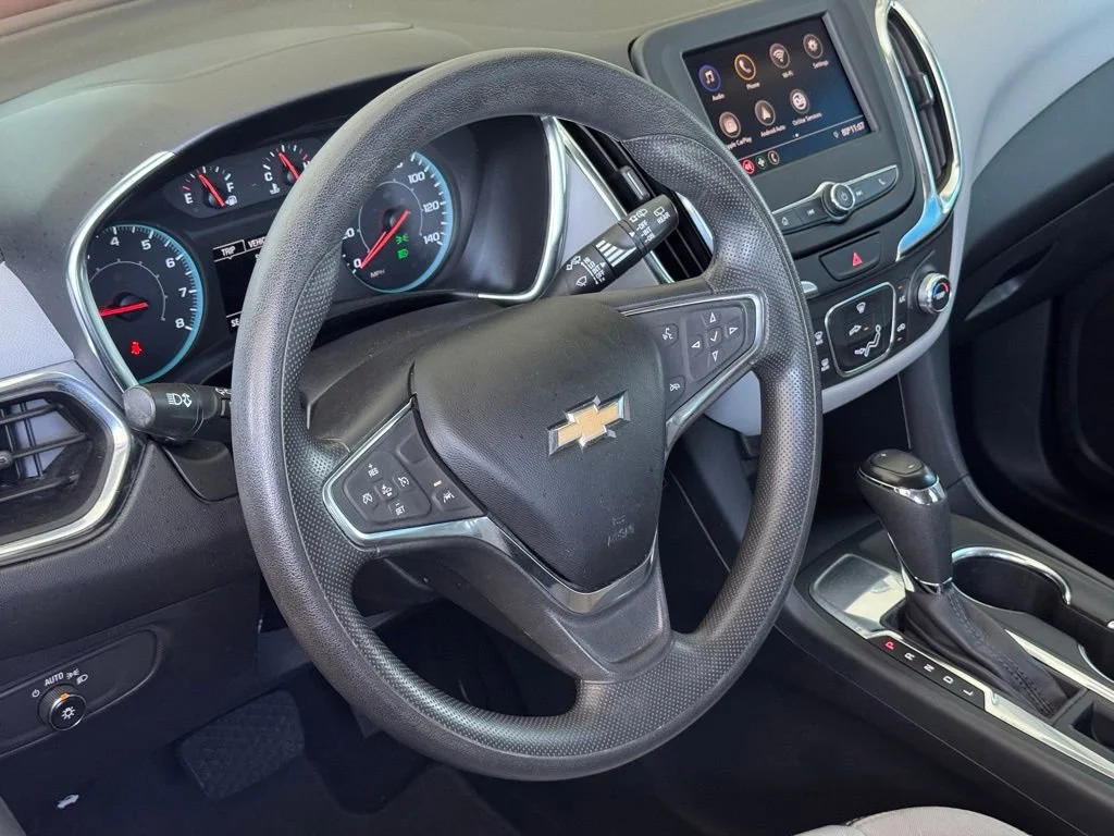 Used 2021 SUMMIT WHITE Chevrolet LS image 17
