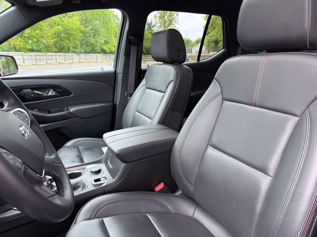 Used 2023 Red Chevrolet RS image 27