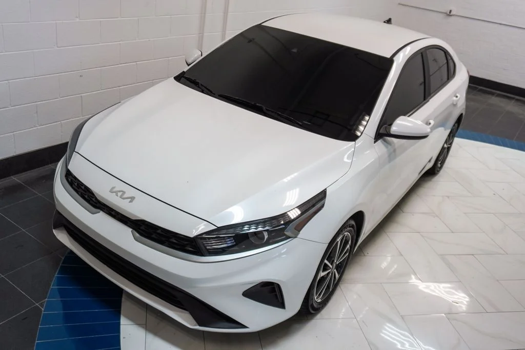 Used 2024 White Kia LXS image 34