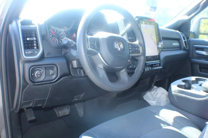 Used 2025  Ram Big Horn image 7