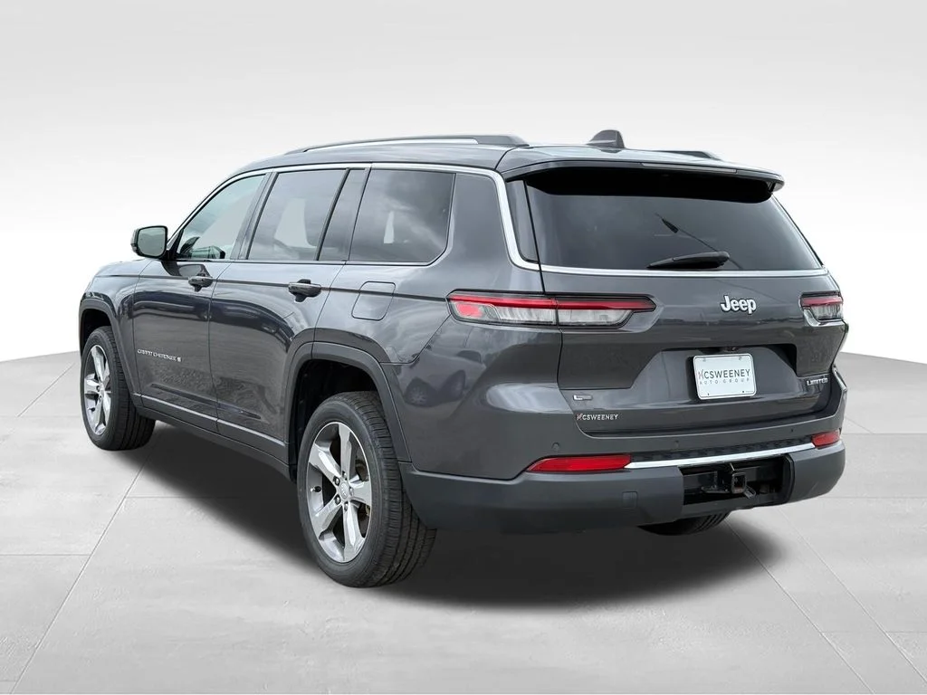 Used 2022 Gray Jeep Limited image 3