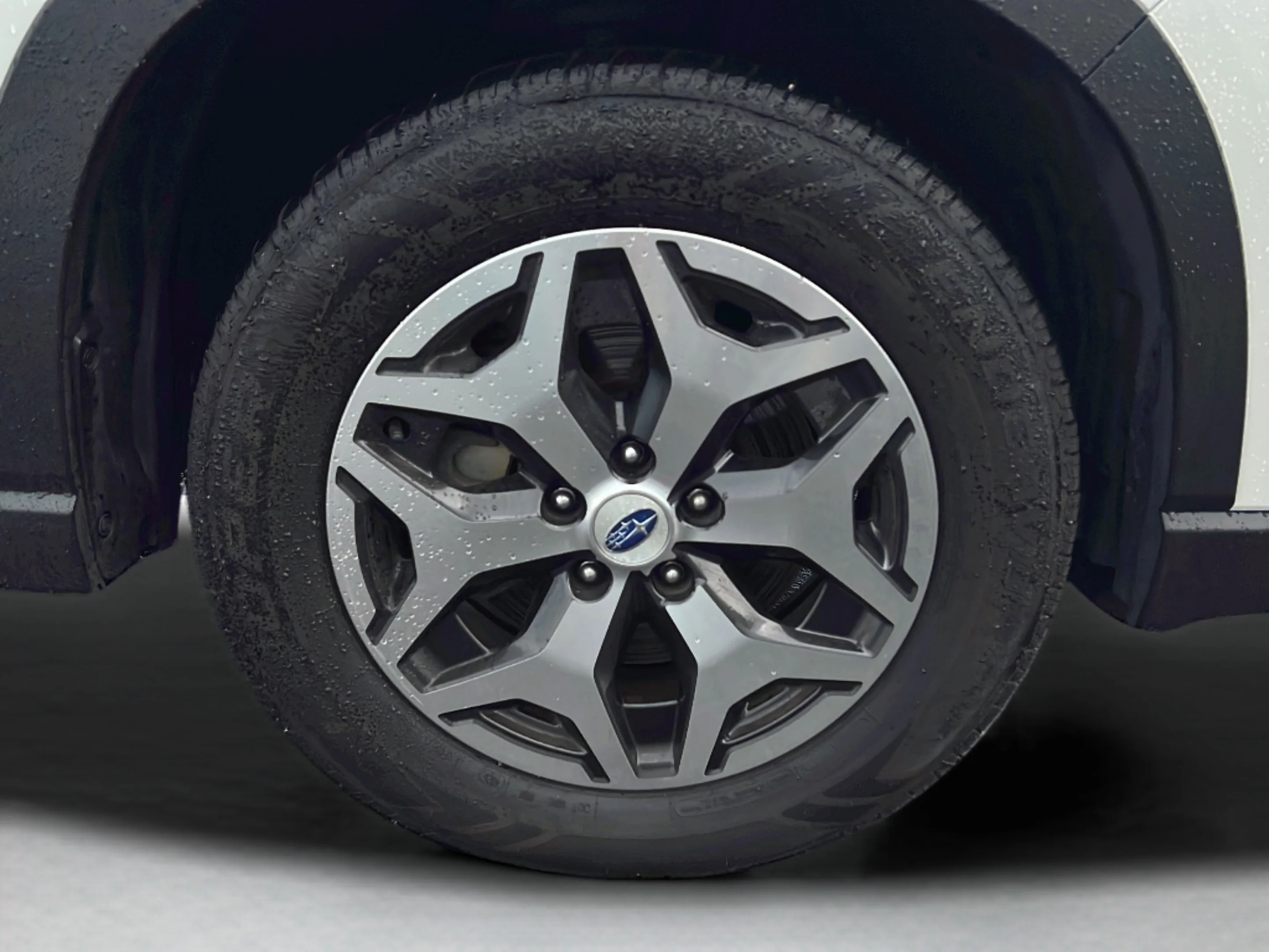 Used 2021 Crystal White Pearl Subaru Premium image 27
