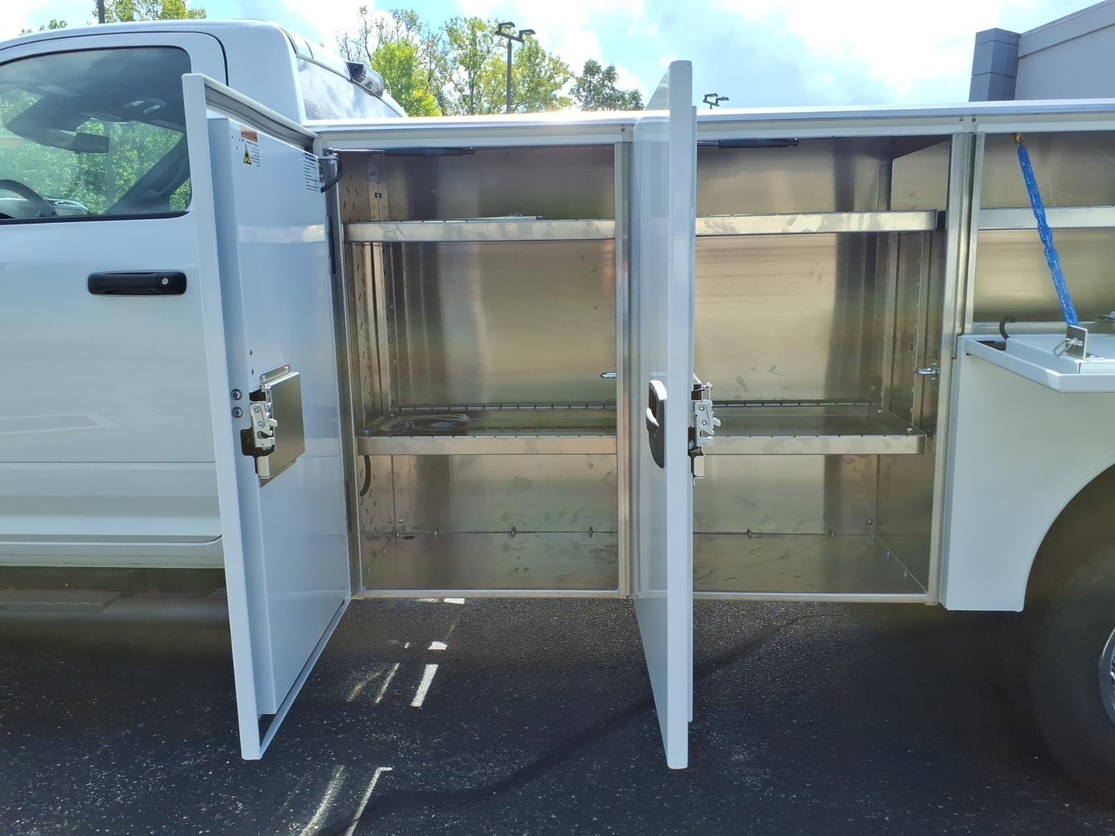 New 2026 Bright White Clear-Coat Exterior Paint RAM Tradesman/Big Horn image 28