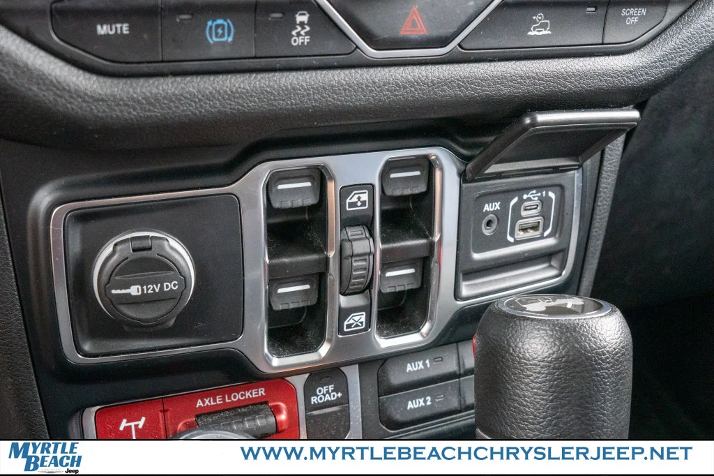 Used 2024 Bikini Pearl Coat Jeep Willys 4xe image 25
