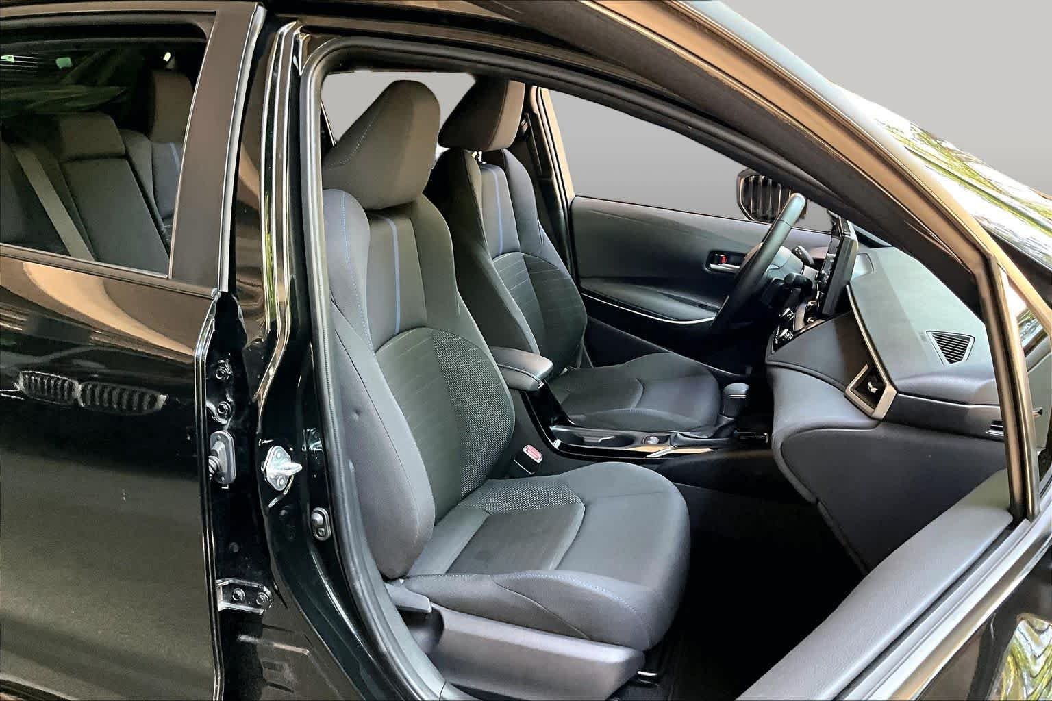 Used 2022 Black Sand Pearl Toyota SE image 8