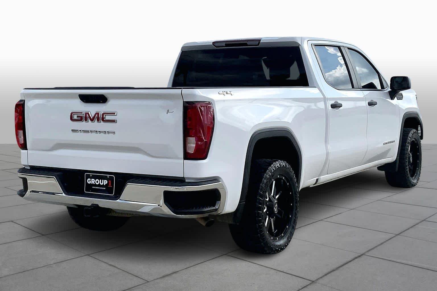 Used 2023 Summit White GMC Pro image 13
