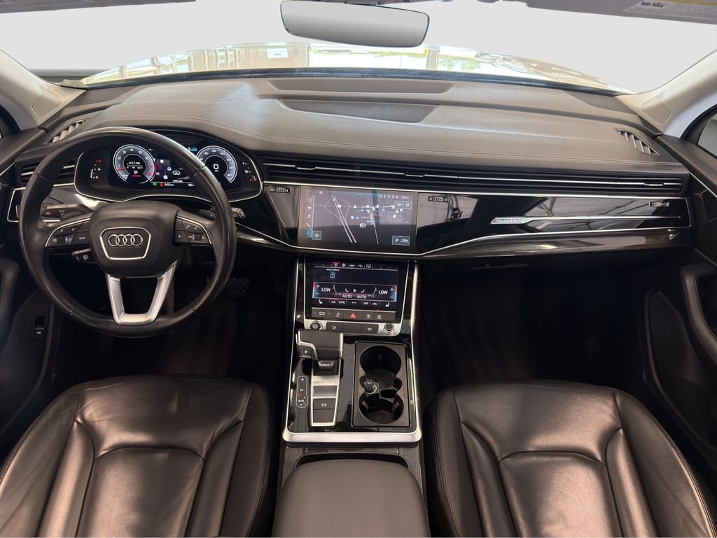 Used 2023  Audi 55 Premium Plus image 16