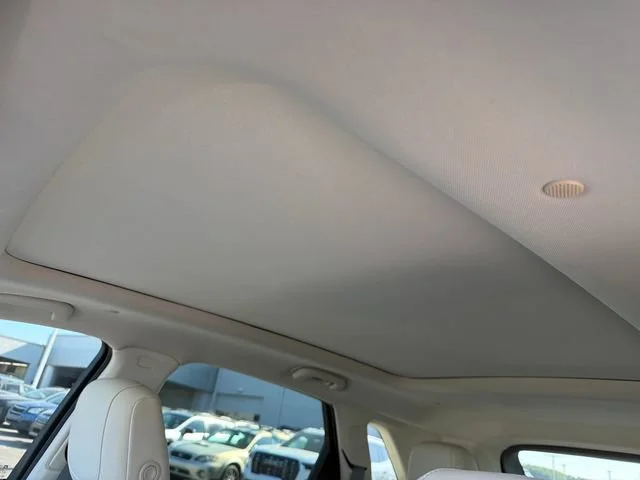 Used 2021 INFRARED TINTCOAT Cadillac FWD Premium Luxury image 16