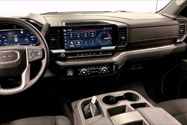 Used 2023 Summit White GMC SLE image 7