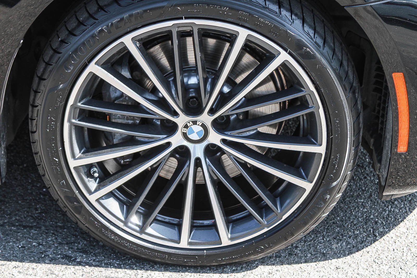 Used 2023 Jet Black BMW 530i image 11