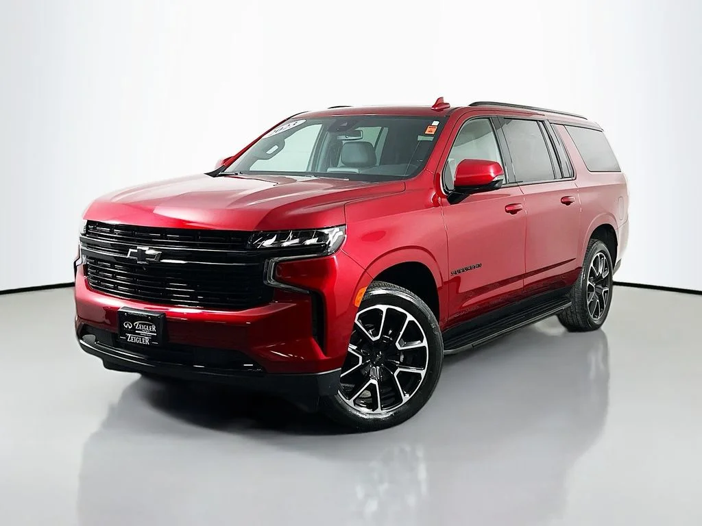 Used 2023 Red Chevrolet RST image 3