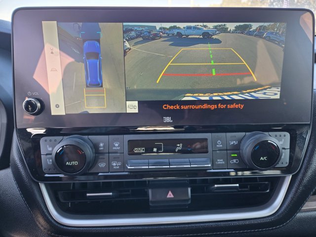 Used 2025  Toyota Platinum image 11