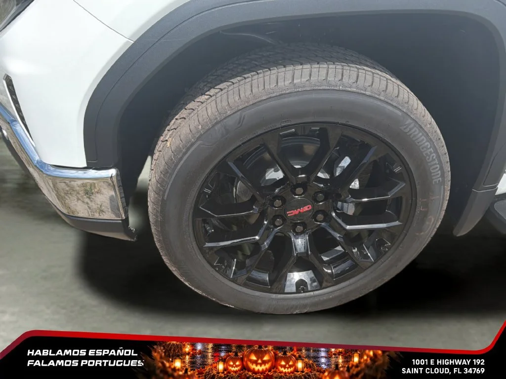 New 2026 Summit White GMC SLT image 29