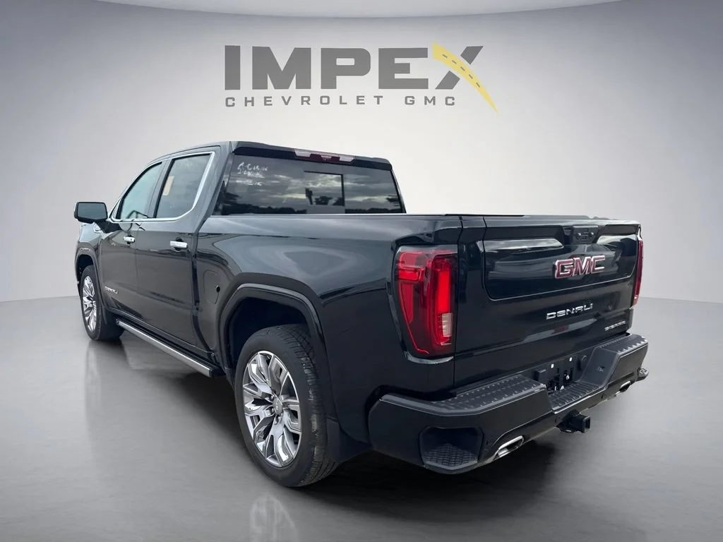 Used 2024 Onyx Black GMC Denali image 3
