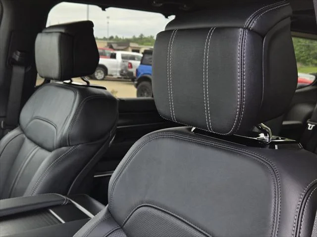 New 2026 High Gloss Black Exterior Paint Jeep Summit Obsidian image 16