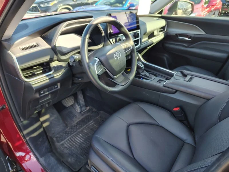 Used 2024 Red Toyota XLE image 11