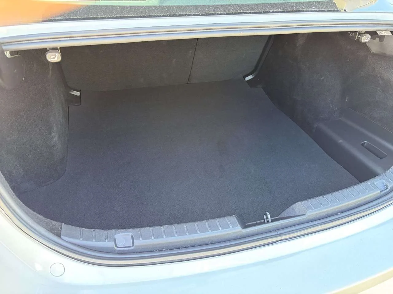 Used 2025  Mazda GS image 10