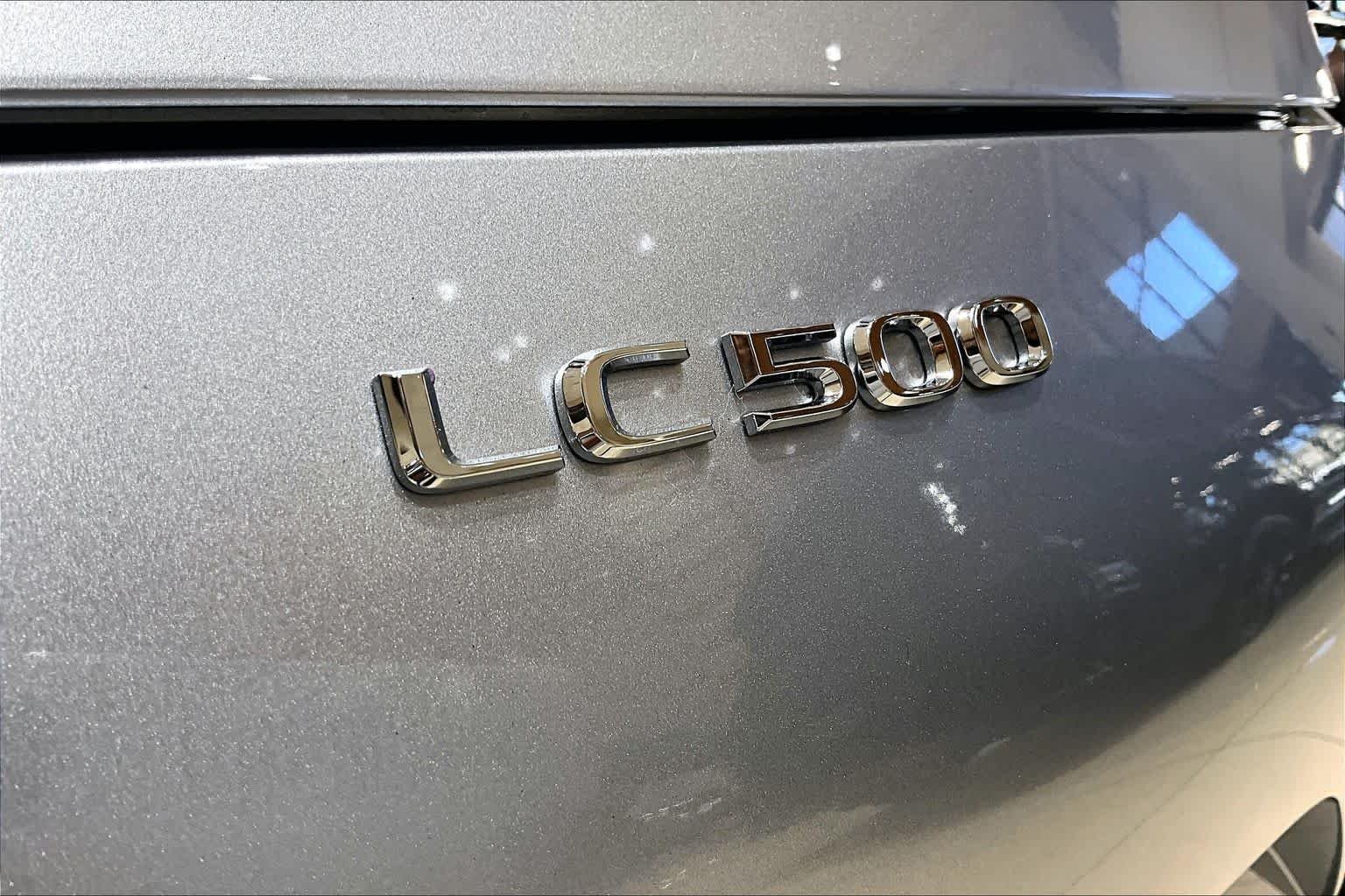 Certified Used 2022 IRIDIUM Lexus  image 9