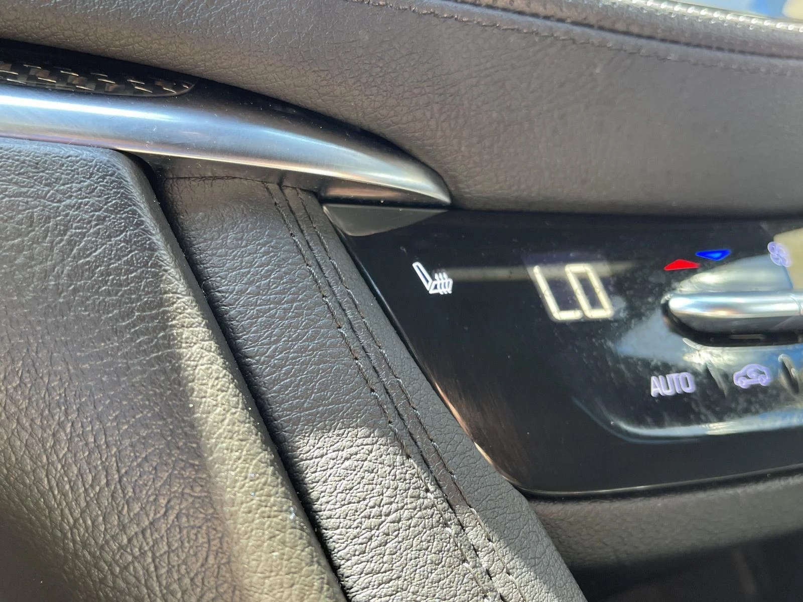 Used 2024 Emerald Lake Metallic Cadillac Sport image 32