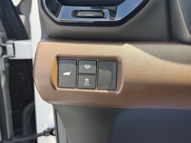 Used 2025 White Honda Elite image 26