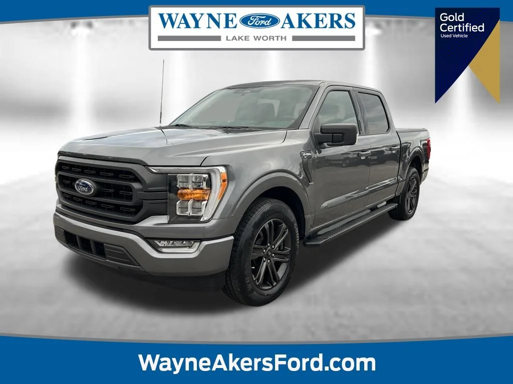 Used 2022 Gray Metallic Ford XLT image 1
