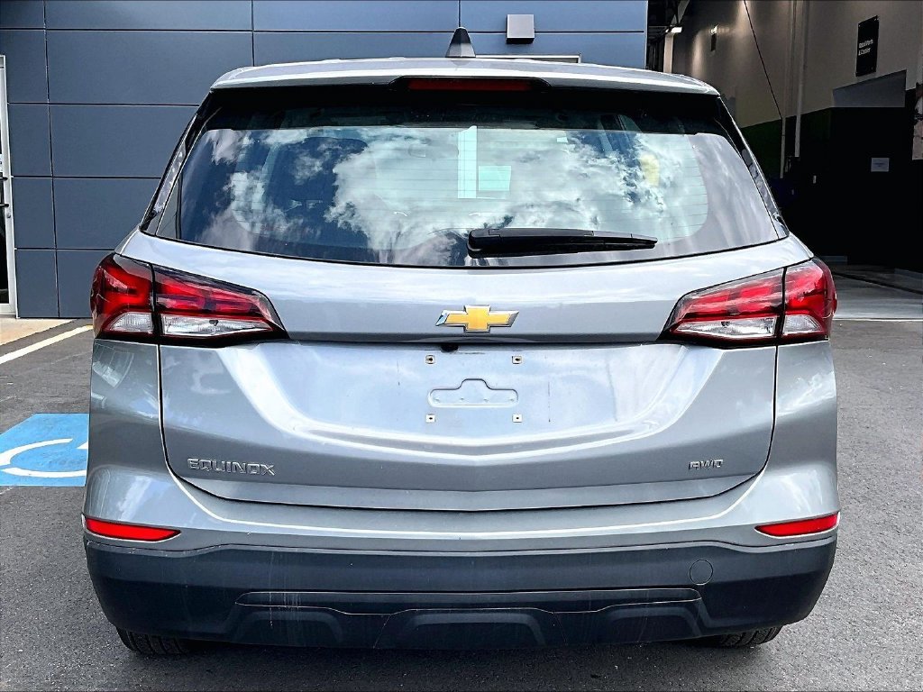 Used 2023 Gray Chevrolet LS image 5