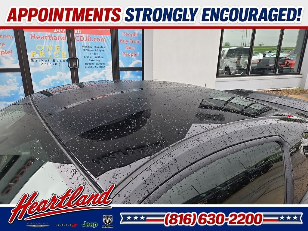 Used 2013 Black Ford Shelby GT500 image 23