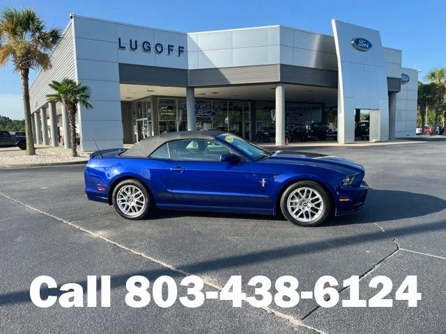 Used 2013 Blue Metallic Ford V6 Premium image 2