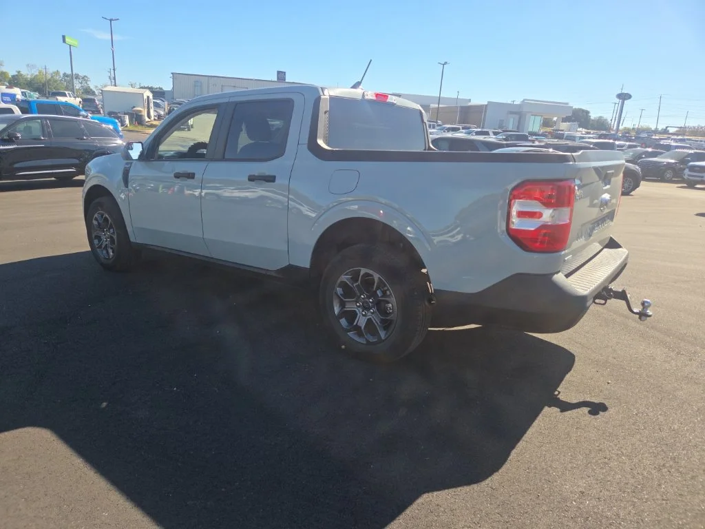 Used 2024 Green Ford XLT image 12