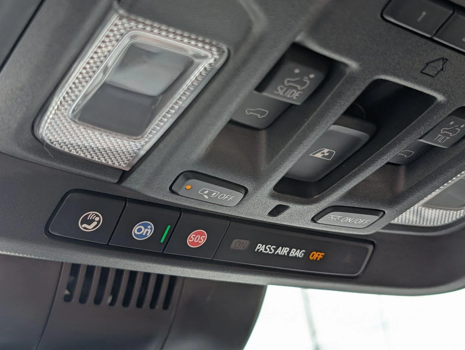 Used 2025 Sterling Gray Metallic Chevrolet High Country image 31