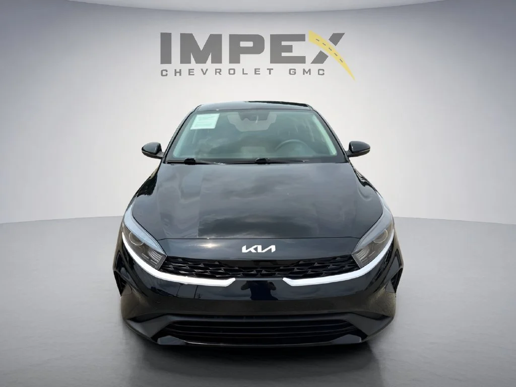 Used 2024  Kia LXS image 7