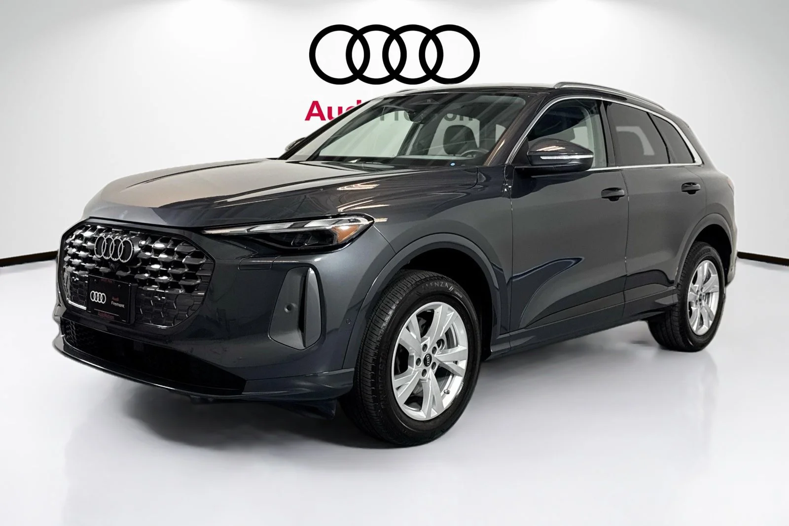 Used 2025 Tambora Gray Audi Premium image 3