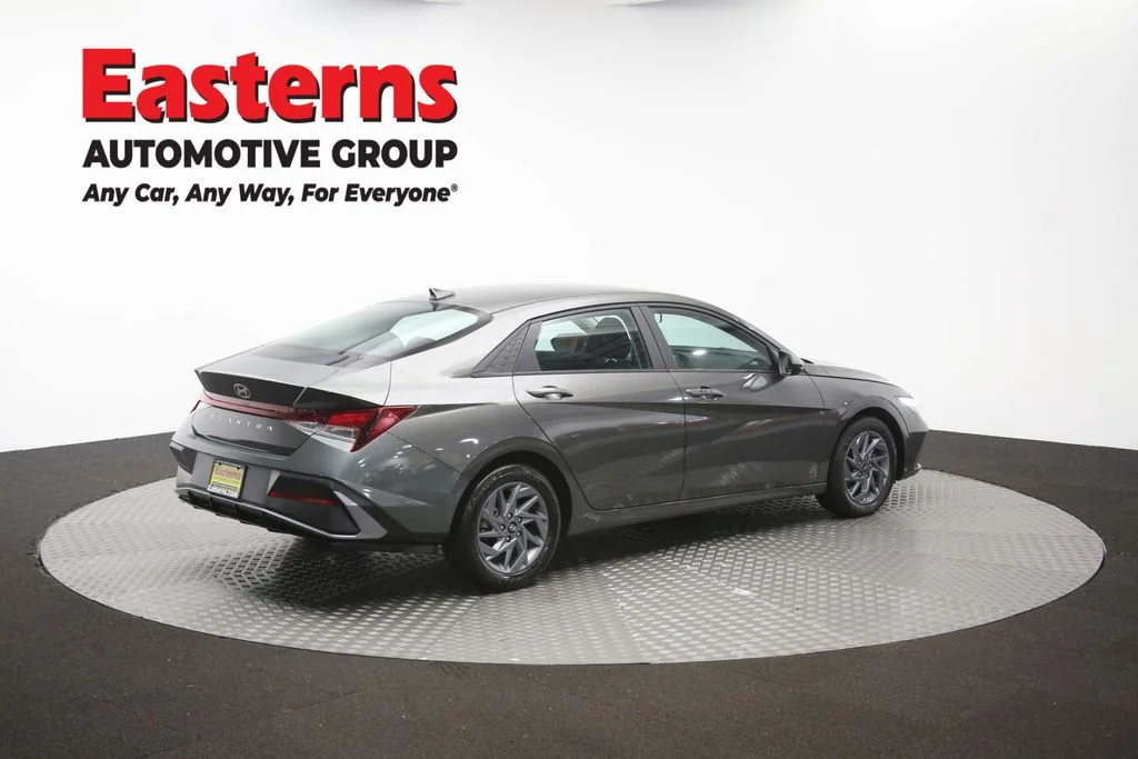 Used 2024 Gray Hyundai SEL image 40