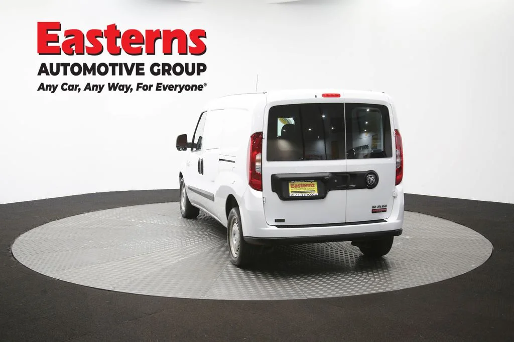 Used 2022 White Ram Base image 64